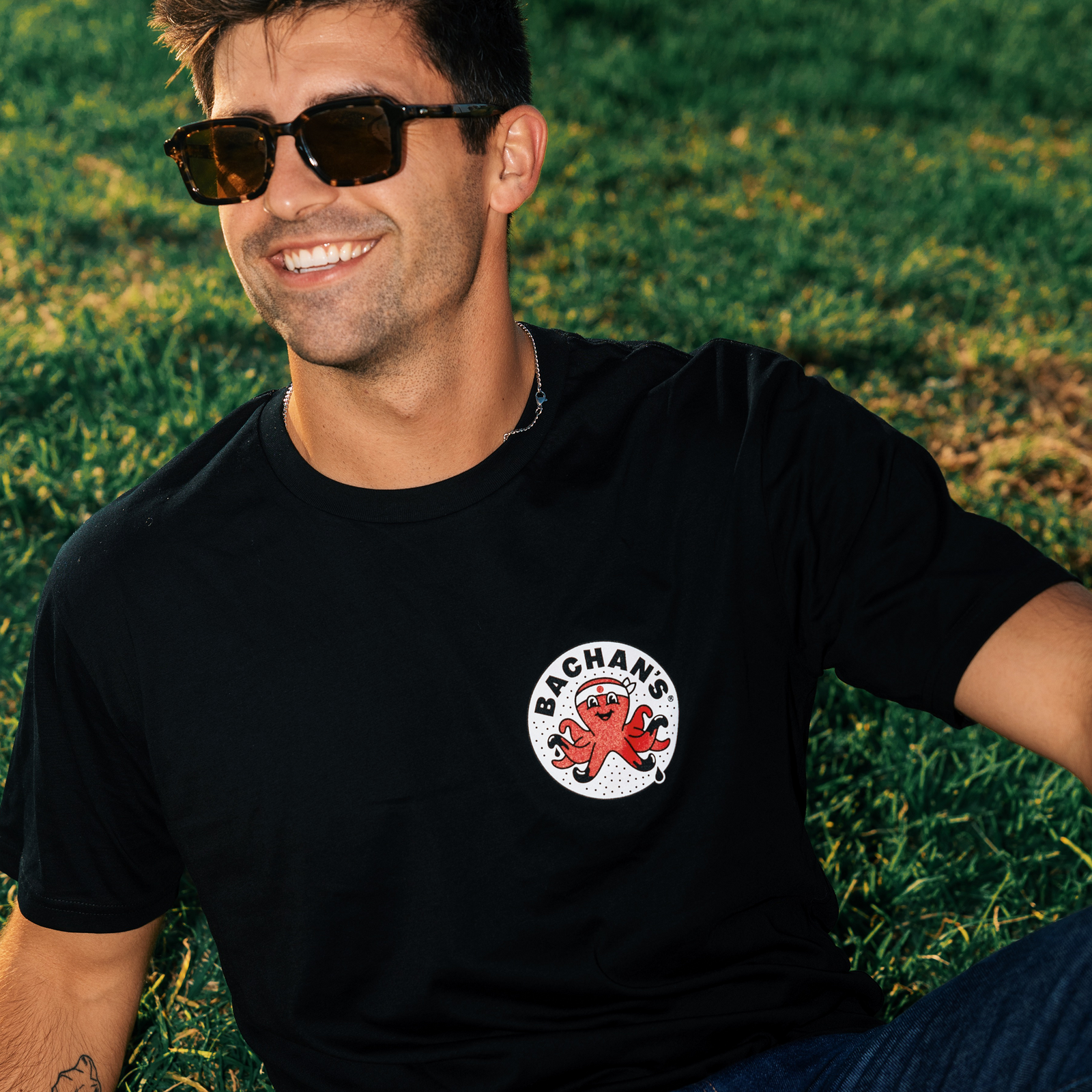Knuckles Tee P9