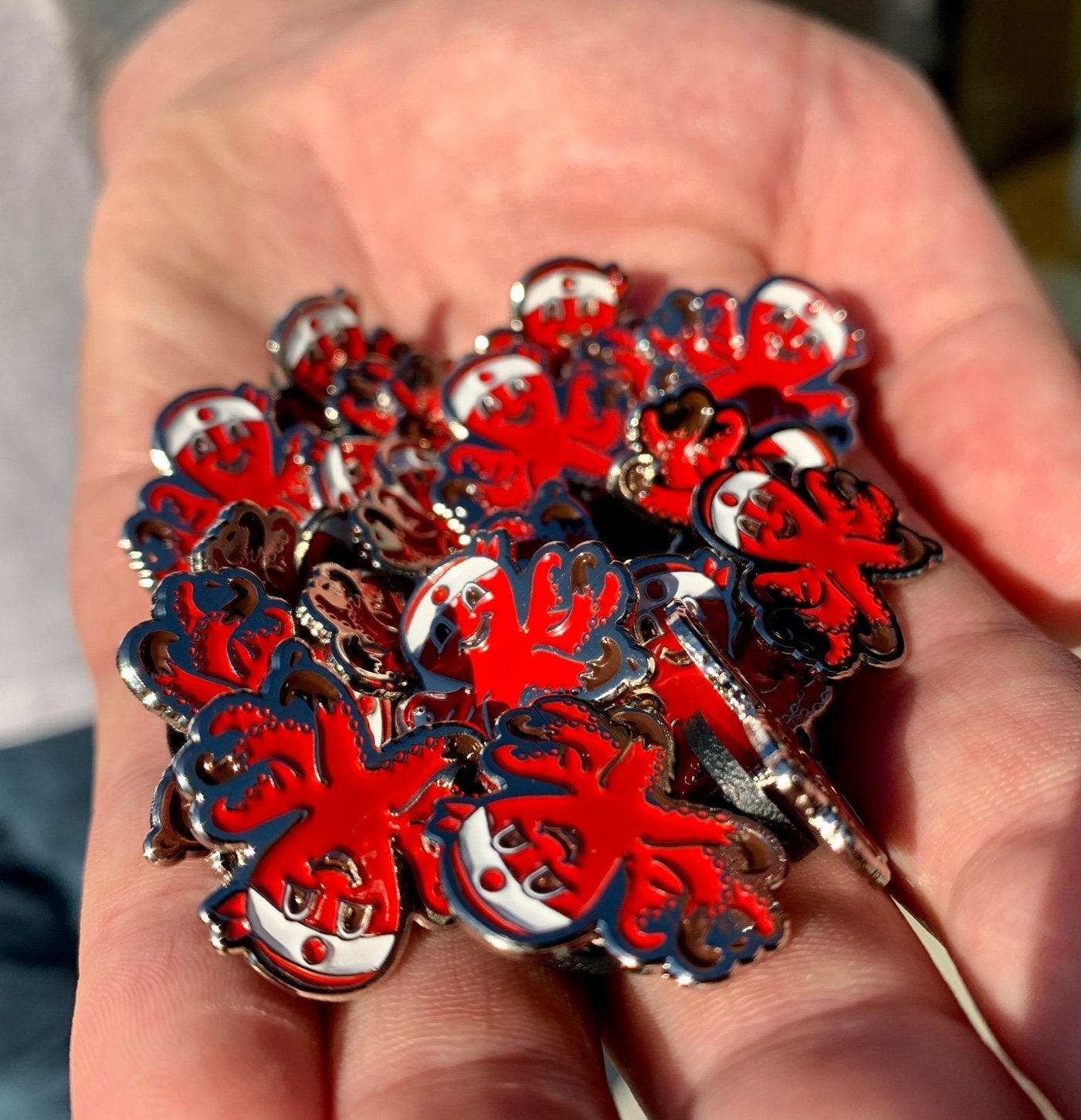 Red Octo Pin B5